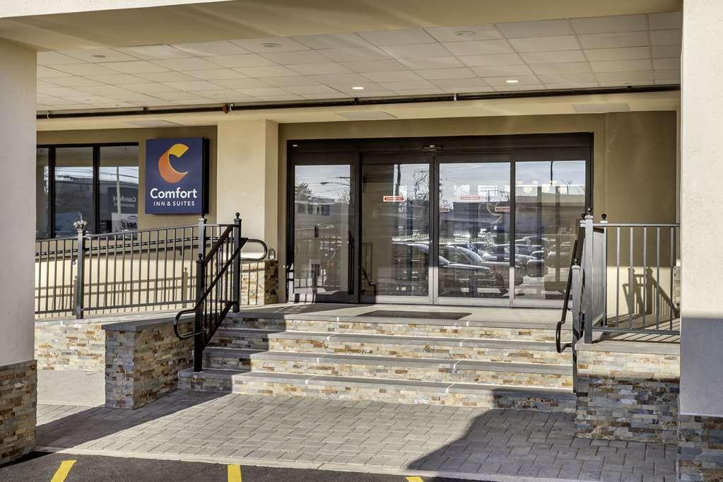 Comfort Inn & Suites Newark Liberty International Airport المظهر الخارجي الصورة
