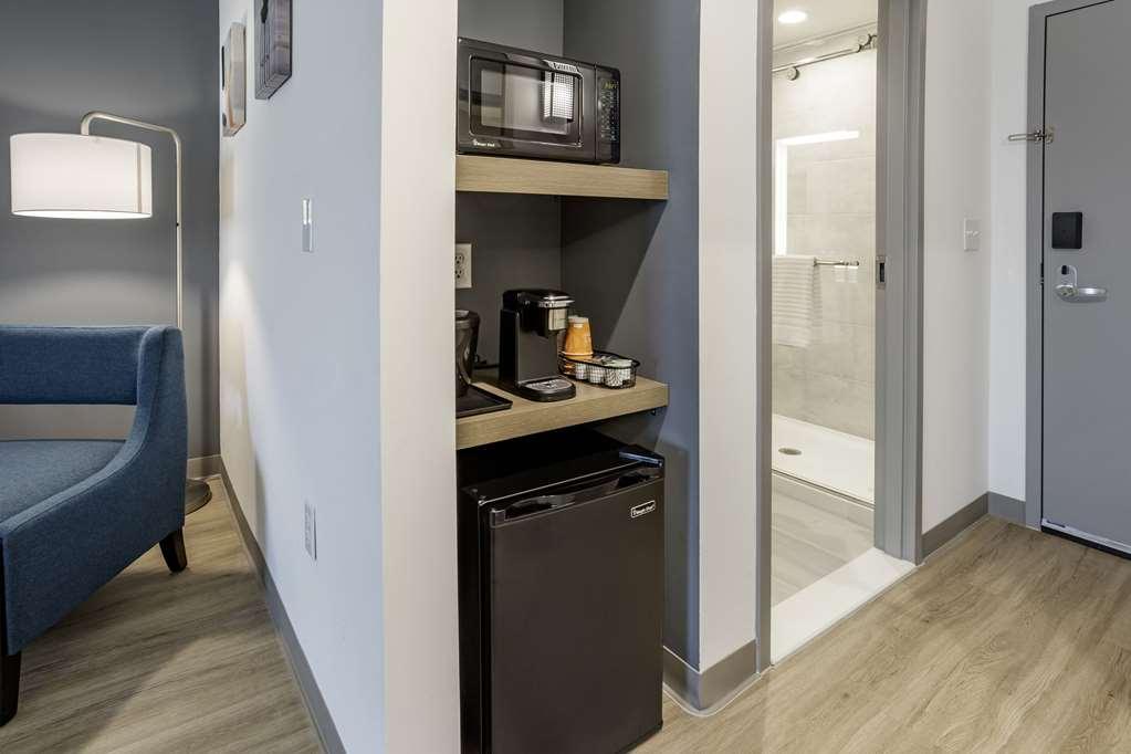 Comfort Inn & Suites Newark Liberty International Airport الغرفة الصورة