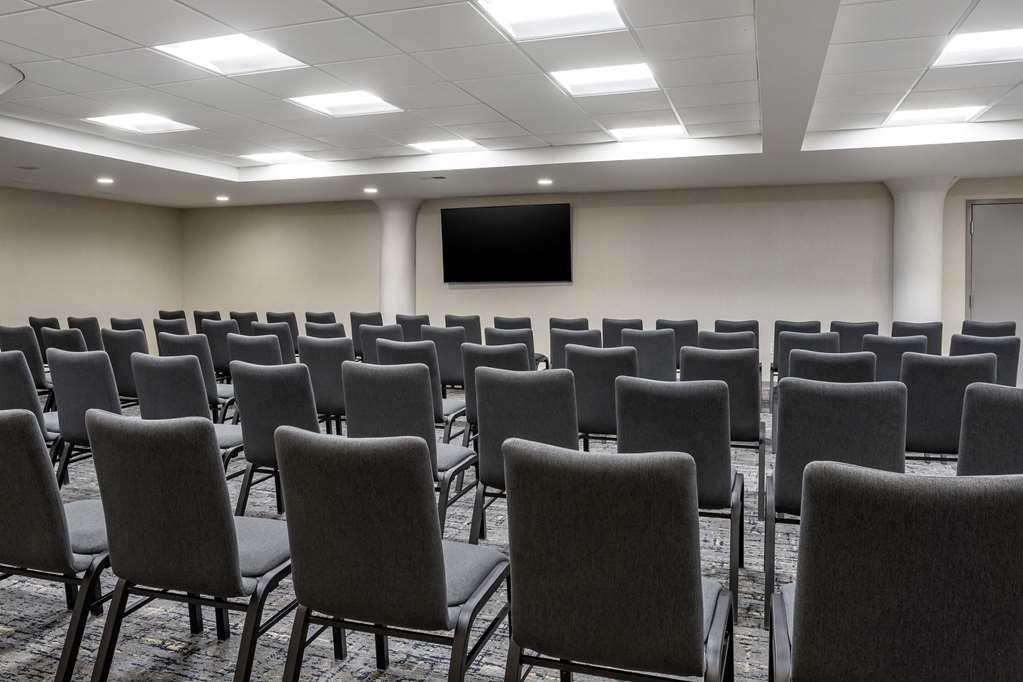 Comfort Inn & Suites Newark Liberty International Airport المرافق الصورة
