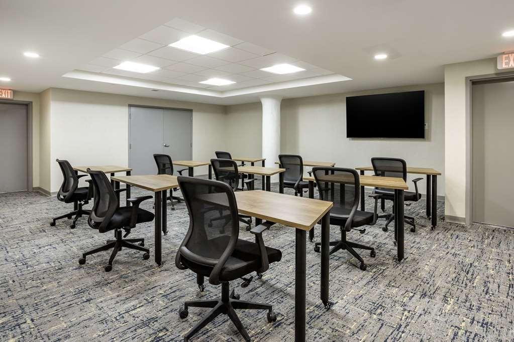 Comfort Inn & Suites Newark Liberty International Airport المرافق الصورة