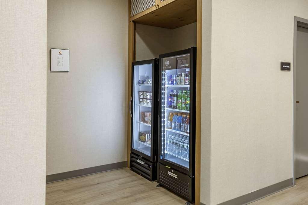 Comfort Inn & Suites Newark Liberty International Airport المرافق الصورة