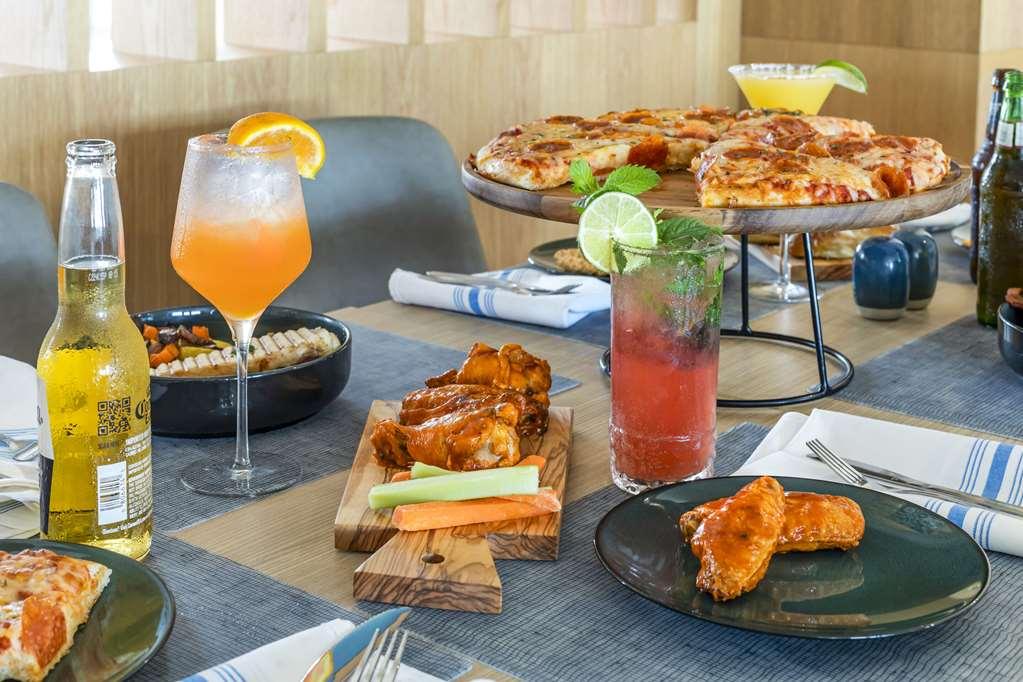 Comfort Inn & Suites Newark Liberty International Airport المطعم الصورة