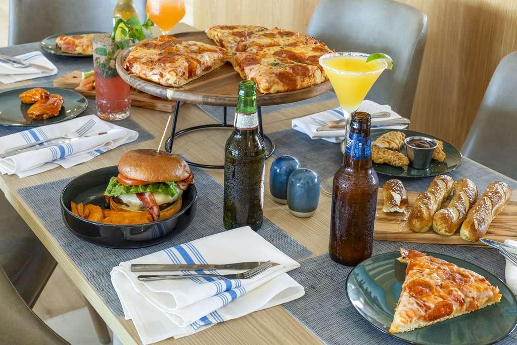 Comfort Inn & Suites Newark Liberty International Airport المطعم الصورة