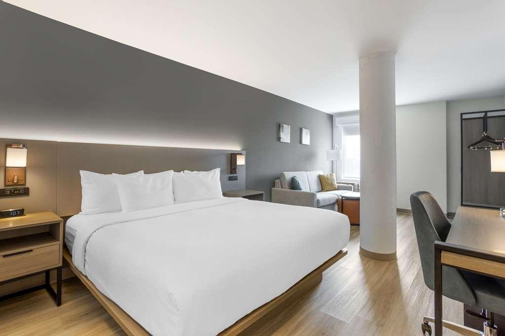 Comfort Inn & Suites Newark Liberty International Airport الغرفة الصورة
